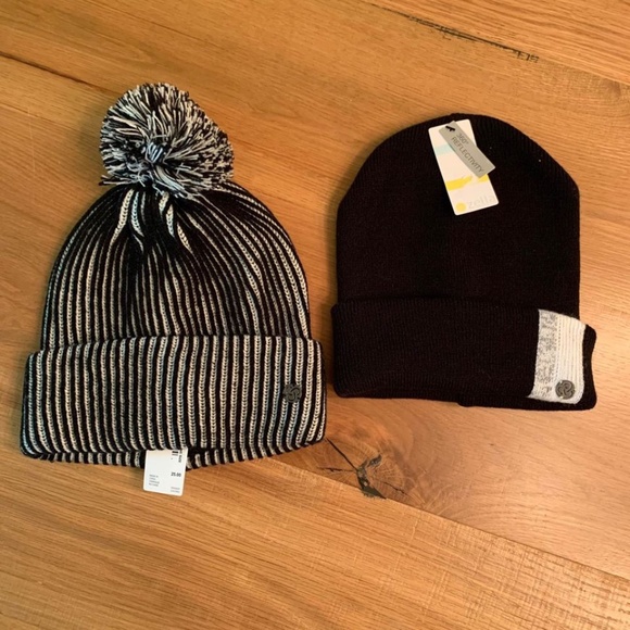 Pair of NWT Zella Women's Reflective Athletic Hats - Picture 1 of 10